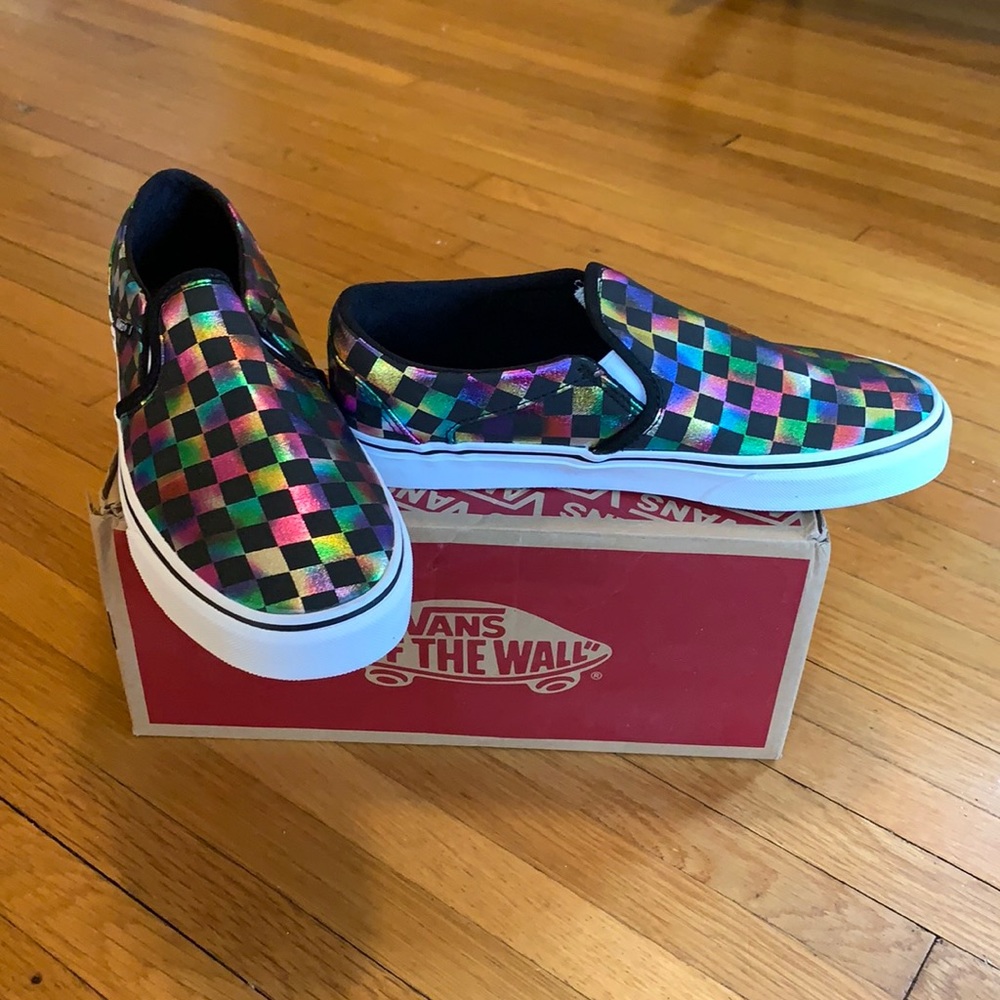 Vans NWT in box sz 9 iridescent rainbow & black checkered